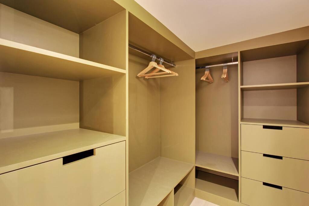 Amazing Flat In ! Apartment